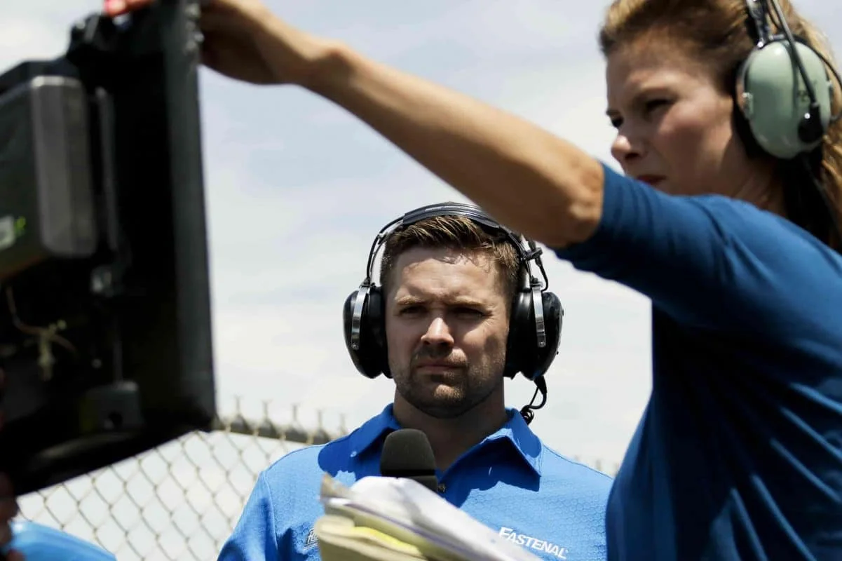 Best Nascar Headphones: Why You Need To Grab Yourself Some! 26 Best Nascar Headphones