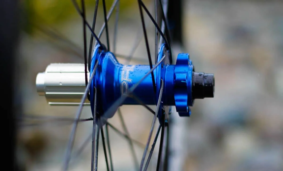 Best MTB Hubs For Your Drivetrain - A Buyers Guide 27 best mtb hubs